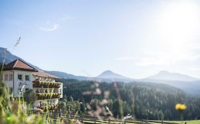 Familienhotel Maria  4*